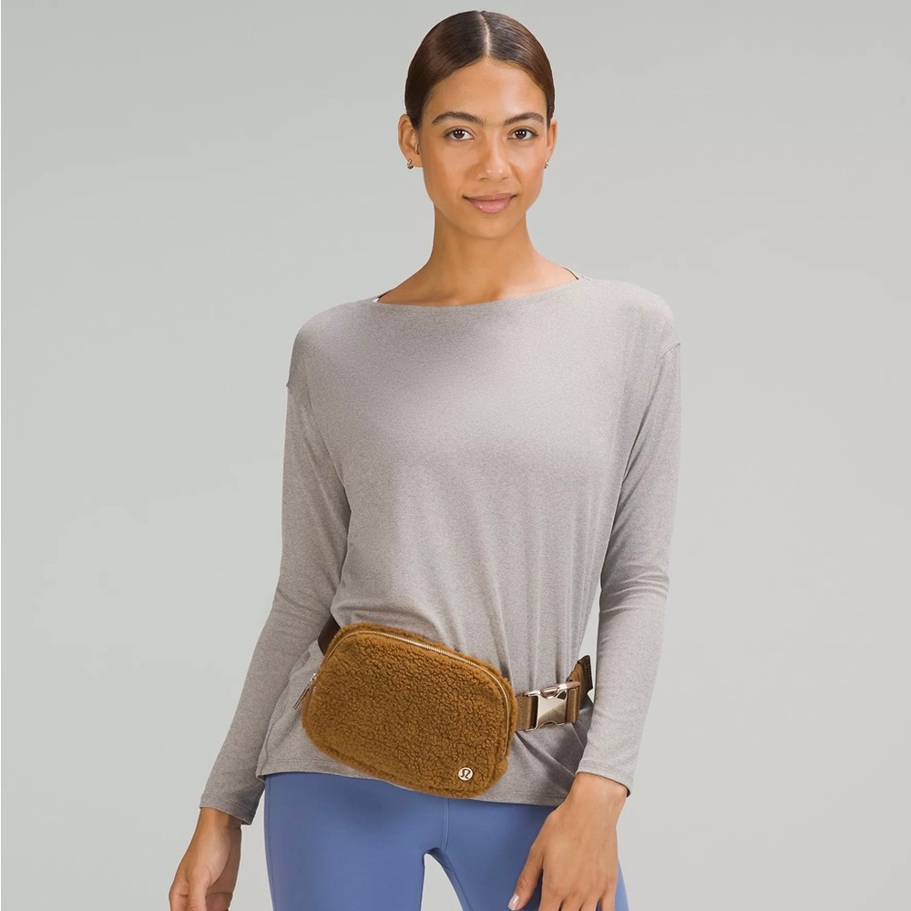 🤎NEW LULULEMON EVERYWHERE BELT BAG